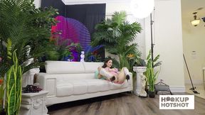 bts - jasmine wilde strips backstage and shows off her curves!