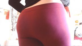 Wonderful farts while I tidy up the room 720HD