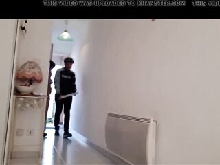 N0emi and the pizza delivery guy