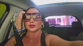 Sucking Cock in the Car