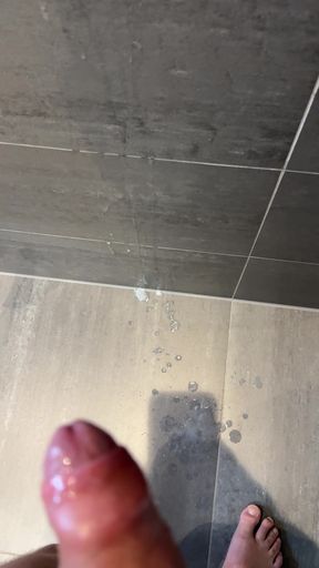 Huge handsfree cumshot after fucking my fleshlight for a long time!