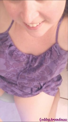 Upclose Pierced Pussy Peeing