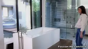 Jessica Rex in Hot And Wet - PassionHD