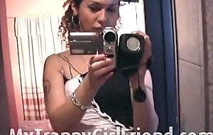 Carla rica is posing and dancing