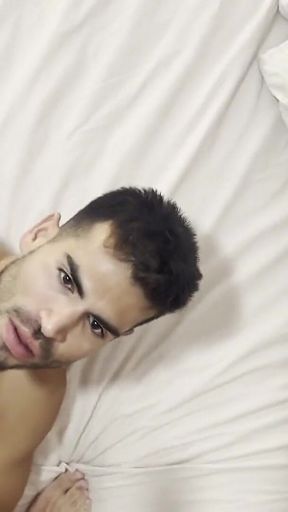Hunk Cain De La Torre Gets Fucked by Stepdaddy Chris Derimm