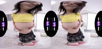 Sultry Russian Teen (18+)'s Solo Squirting Session in VR