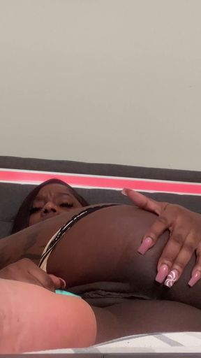 Ebonys Gets Nasty on Facetime