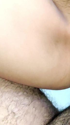 Indian Desi Hot Bhabhi Fucked by Plumber While Boyfriend Was at Not at Home Hindi Talk