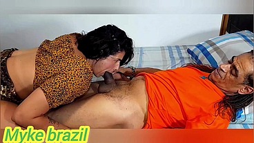 Cibele Pacheco foi na minha casa fazer um trabalho e rolou muito sexo ela adora dar o cuzinho e pede leitinho na boca