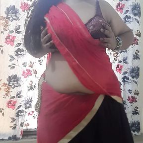 INDIAN NAUGHTY HORNY DESI BHABHI GETTING READY FOR HER STRIP PARTY