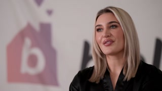 BLONDE BEAUTY Ella Reese Gets Licked &amp; Sucked By STUNNING BRUNETTE Laney Grey