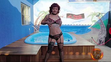 Latin babe enjoys BBC in juicy gangbang