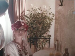 MIXEDX - Pervert Stepmother Amirah Adara Uses The Small Zazie Skymm For Her Raunchy Needs