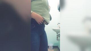 Goddess milf Mexicana Secretaria Culona Quitándose La Ropa En El Baño De Su Oficina Amateur