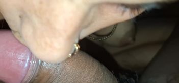 Bhabhi mast land chuci hai