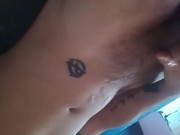 Masturbacion acostado bien caliente