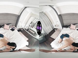 Jasmine Jayne gives stud a blow job – TmwVRnet