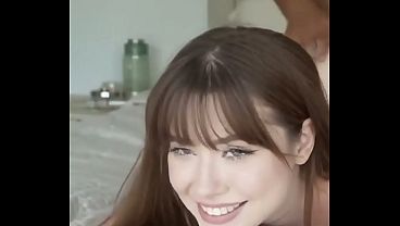 Mi Esposa CONTRATA a una Empleada Dom&eacute_stica muy CULONA!!! NO PUEDO DEJAR DE MIRAR ESE CULOTE!!! [AI GENERATED] - (PREMIUM)