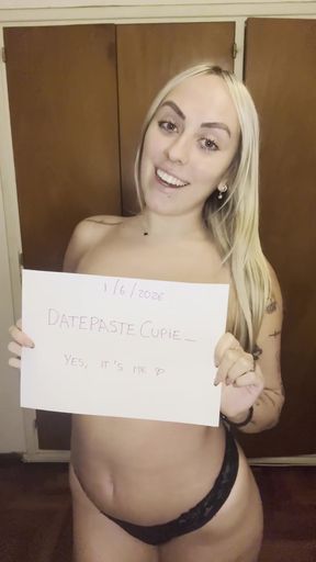 LATINA BABE WITH ATHLETIC BODY - SOLO TEASE