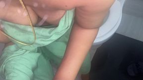 Tamil Big Tits Aunty Shaved Her Boy Friend and Sex Romance Boob Press in Bathroom