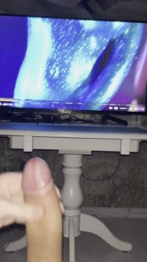 I love her big lips. Jerking off solo to an unusual video. Solo guy, lots of cum