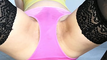 Anya: hap-pee wetting Easter