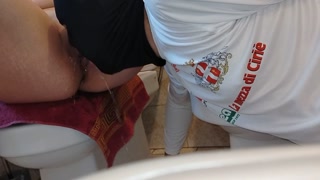 We invited a friend of ours to our house and my girlfriend pees in his mouth and squirts Aroncora