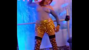 Hotwife Steffi mardi gras pussy dance