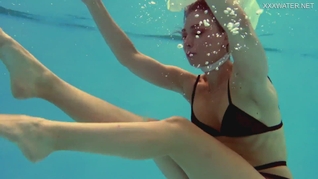 Hottest Russian babes in the swimming pool in 4k