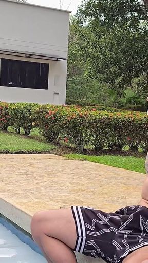 The Martix Walk Chapter Ii: Mariana Makes Yeri and Raul Give Her a Double Penetration in the Pool in the Rain