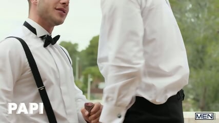 Allen King Kneels Down To Greedily Suck On Sir Peter s