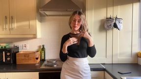 Delivery Plumber's Chores - Blonde Milf Takes it in Doggystyle and Cowgirl