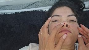 My friend distorts my face as she pleases - I am at her mercy.