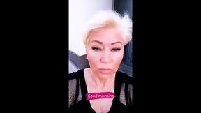 a pornstar wet after a bath without makeup, but still with a dildo in her pussy... the work starts suddenly!