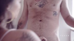 nao deu tempo de chegar no quarto e trepamos na escada - mario aquele