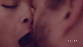 nao deu tempo de chegar no quarto e trepamos na escada - mario aquele