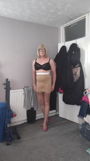 Holly likes to show her skirt bulge