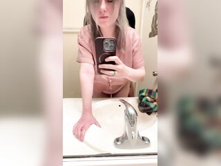 Seven minutes in heaven at a house party