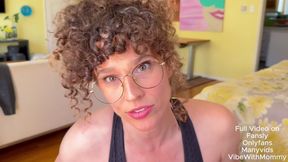 StepMom shows off her perfect body and big butt