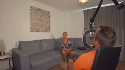 Molly Milf has some fun with Cheffie Shot