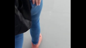 Gostosa andando