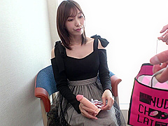 200GANA-3250　【ホワイトデー前×美人アパレル店員】春一番に舞う白上着のゆったり系美女を渋谷でナンパ！