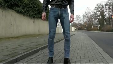 walking through the streets with jeans full of piss