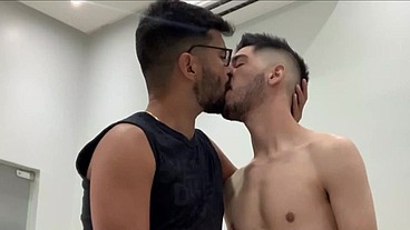 MARCOS GOIANO LEVANDO PICA DO GOSTOSO JOSEPH DOTADO