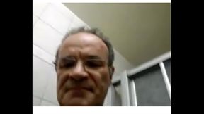 JEAN MICHEL OBERLI 60 Y OLD MASTURBATION DEVANT UNE A LA WEBCAM