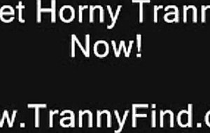 Sexy tranny on cam