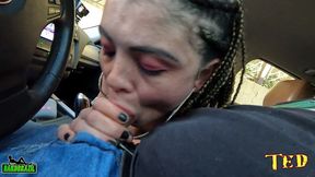 coloquei a novinha para dar aquela mamada dentro do carro - mirella dias