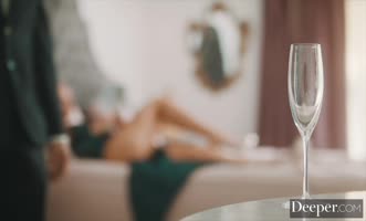 Nicole Aniston's Kinky Ride: Deep, Hard, and Cumming