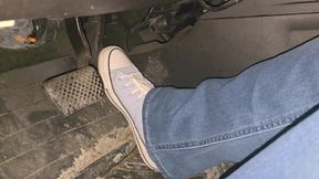 A second opening in lilac converse