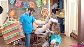Cinco De Mayo, Anya Olsen And Samantha Hayes In Cinco De Pie O